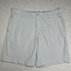 Reel Legends Performance Clothing Mens Grey Shorts‎ Size 40